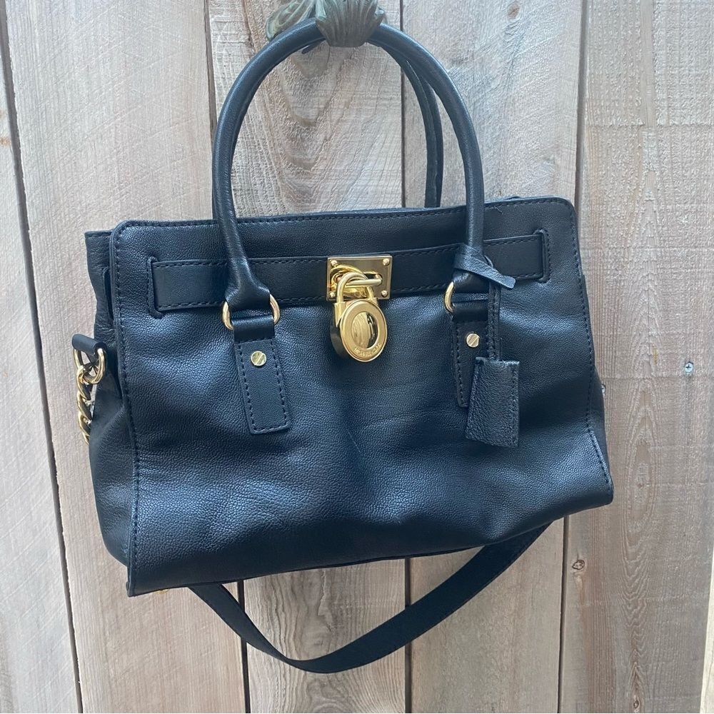 Michael Kors Hamilton East West Satchel in black